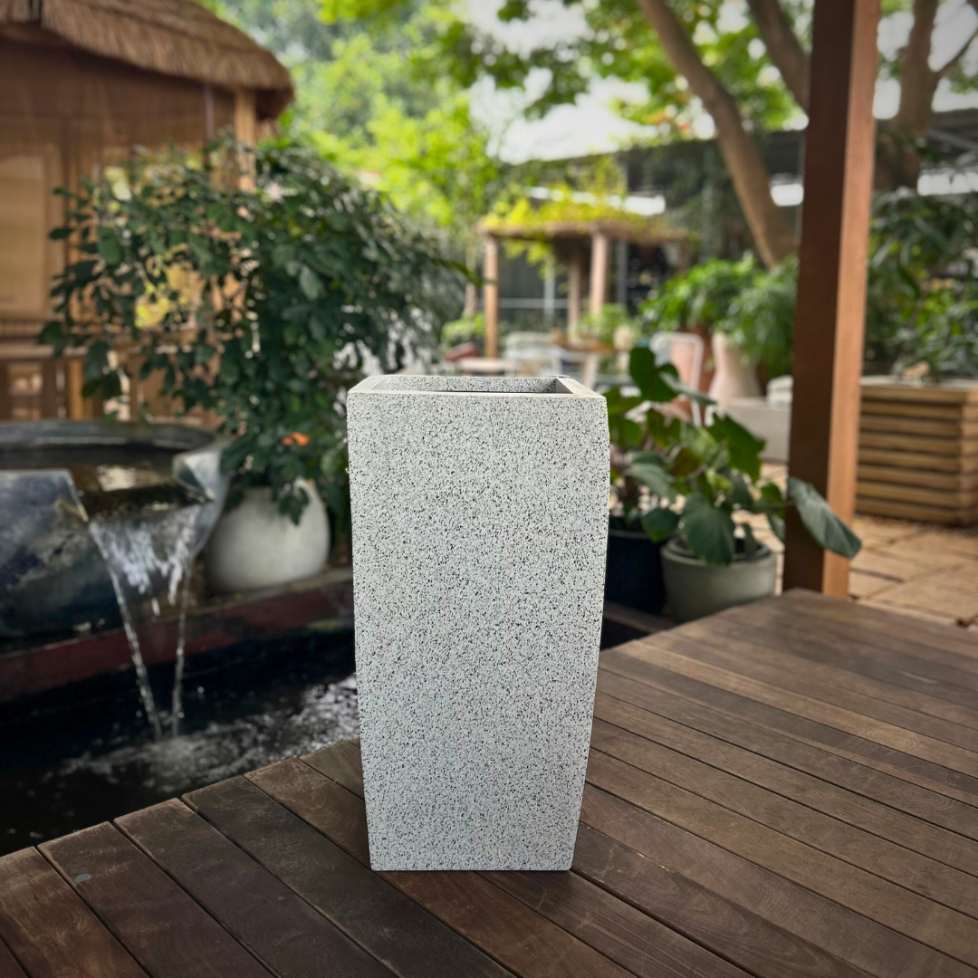 Planter 015