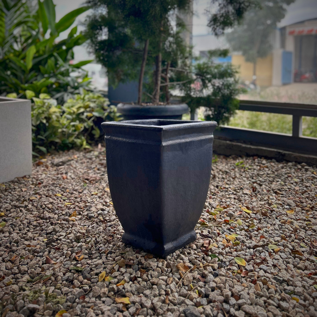 Planter 69