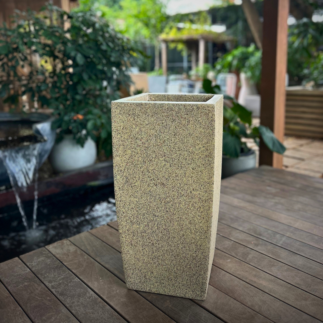 Planter 006