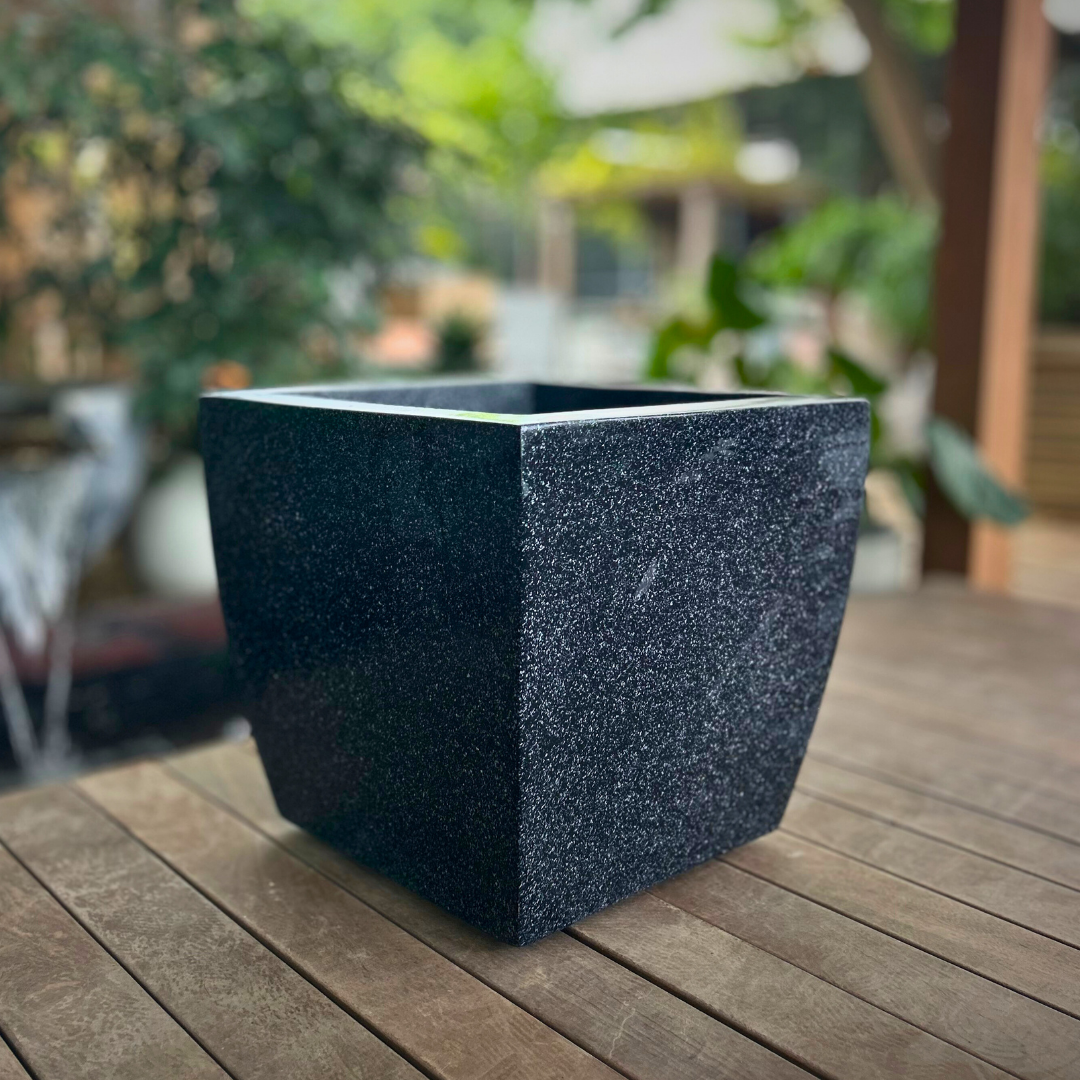 Planter 014