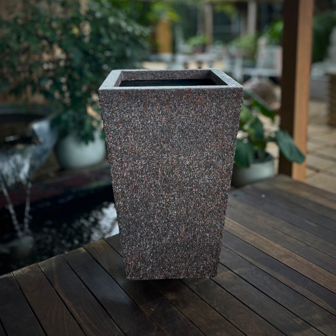 Planter 122