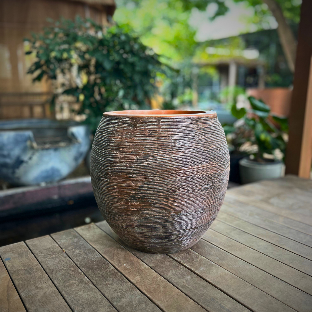 Planter 103
