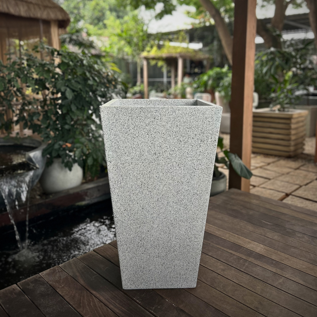 Planter 031