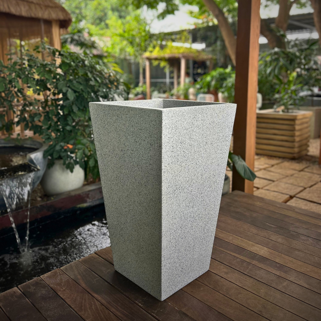 Planter 016