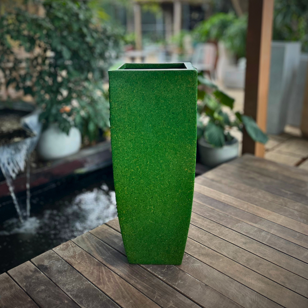 Planter 025