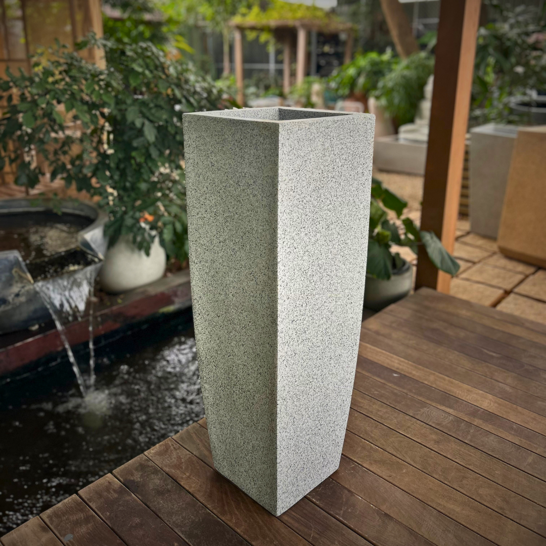 Planter 009